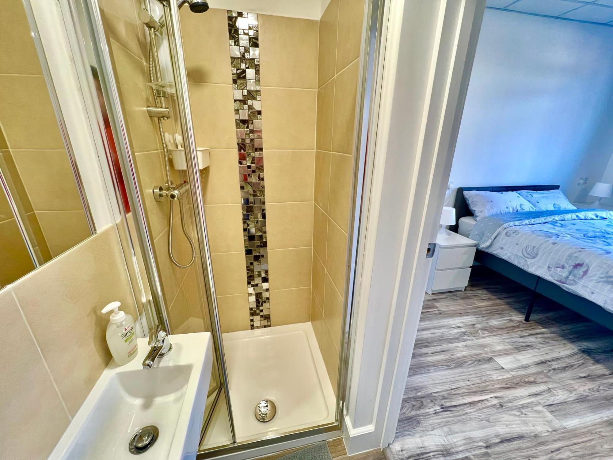 Lux En-Suite Coop Arena Mancity Stadium Piccadilly Manchester Exterior photo